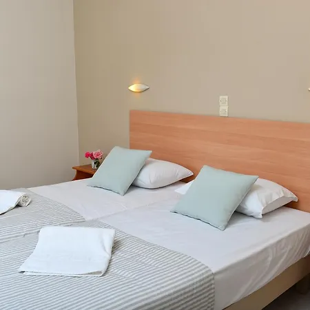 Dennis * Alykanas (Zakynthos)